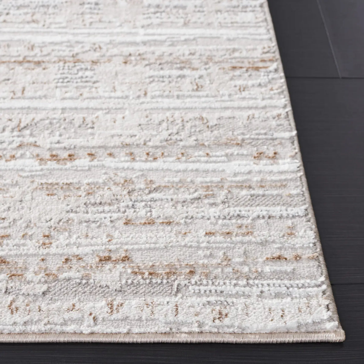 Safavieh Parker 4'-0" x 6'-0" Rug in Taupe / Gold