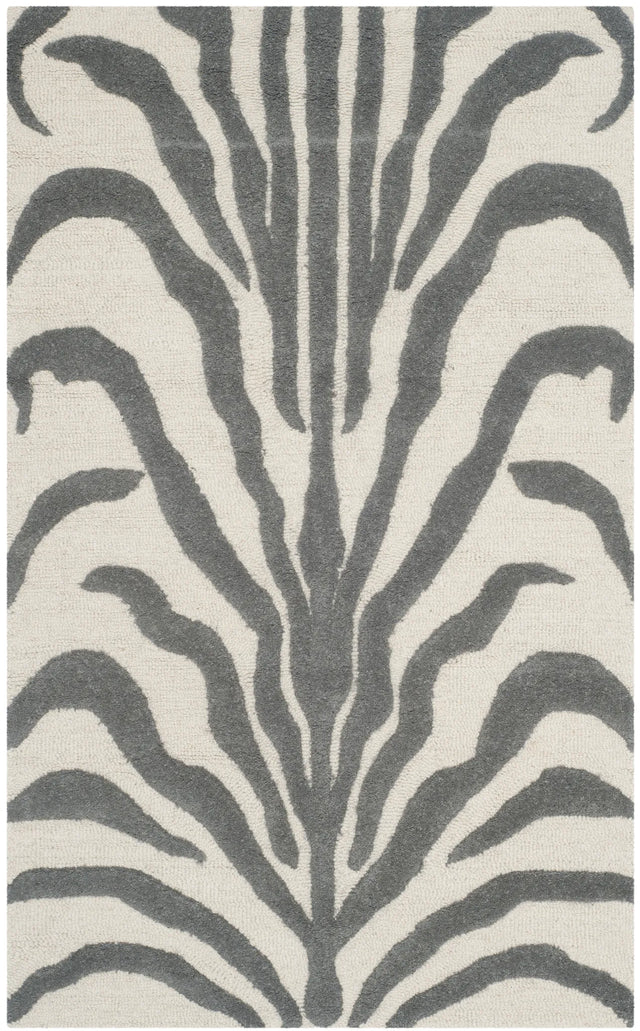 Safavieh Cambridge 3'-0" x 5'-0" Rug in Ivory / Dark Grey