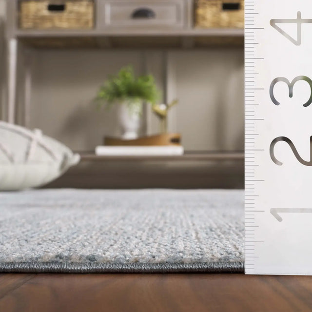 Safavieh Hazel 500 4'-0" x 6'-0" Rug in Aqua / Beige