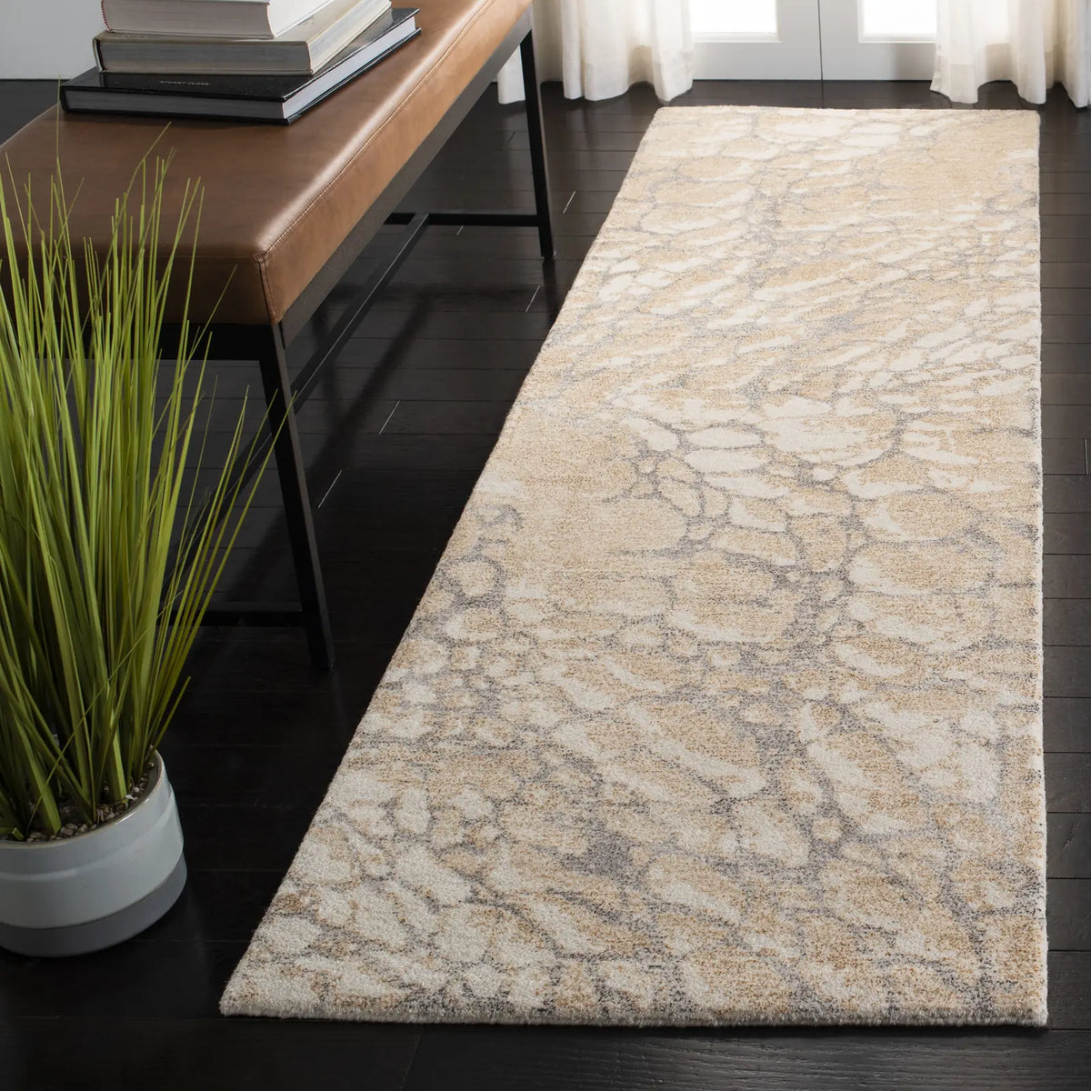 Safavieh Restoration Vintage 2'-3" x 8'-0" Rug in Gold / Ivory