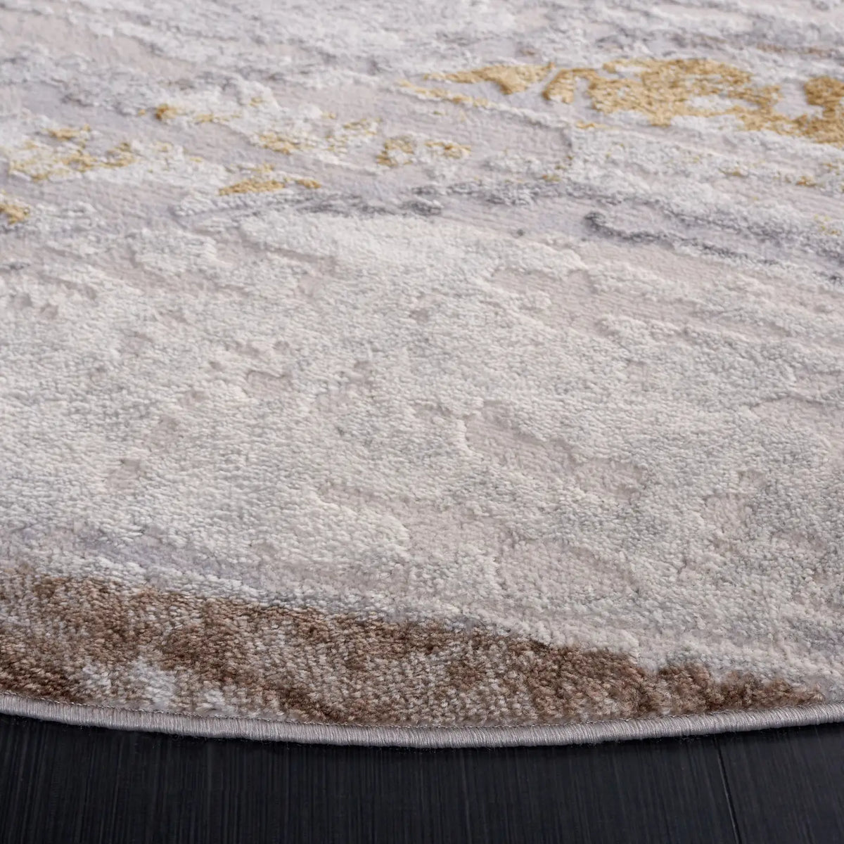 Safavieh Palma 6'-7" x 6'-7" Rug in Beige / Brown