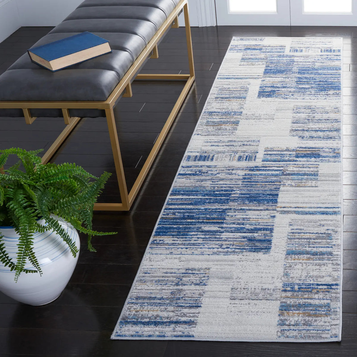 Safavieh Shivan 100 2'-2" x 8'-0" Rug in Ivory / Blue