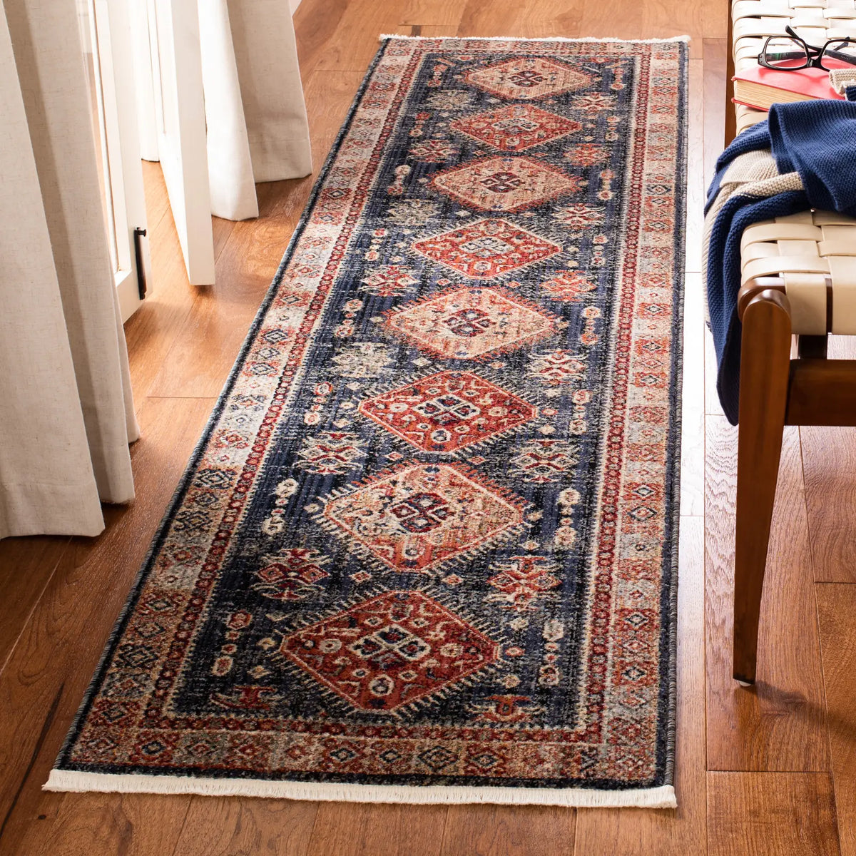 Safavieh Herat 300 2'-0" x 8'-0" Rug in Rust / Black