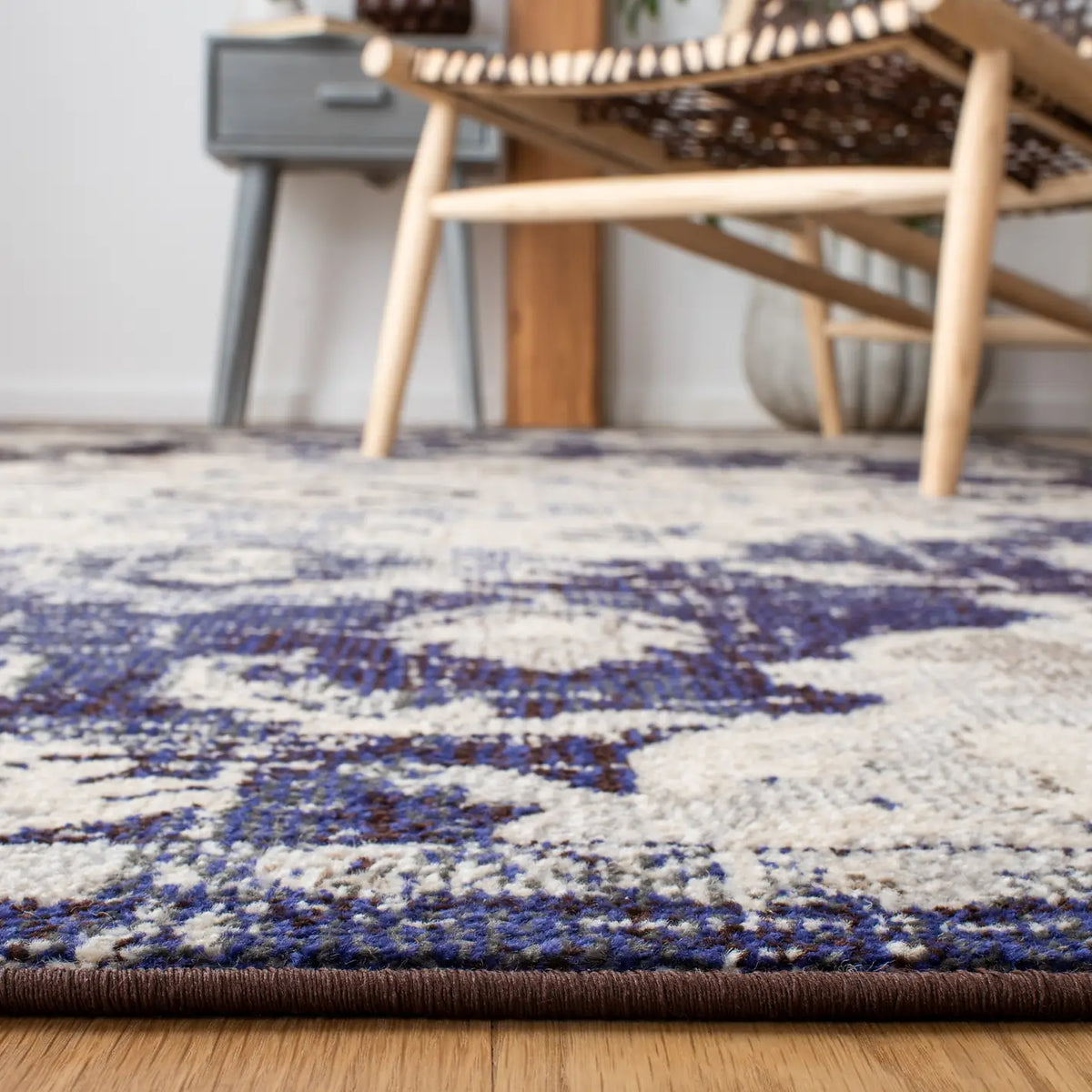 Safavieh Madison 4'-0" x 6'-0" Rug in Black Purple / Beige