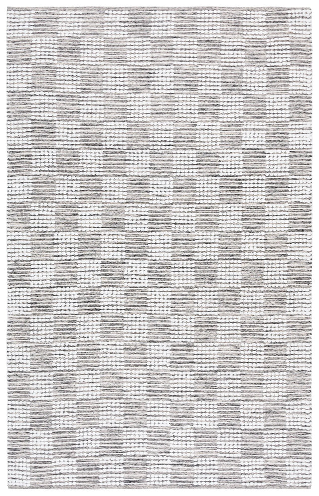 Safavieh Montauk 4'-0" x 6'-0" Rug in Black / Ivory