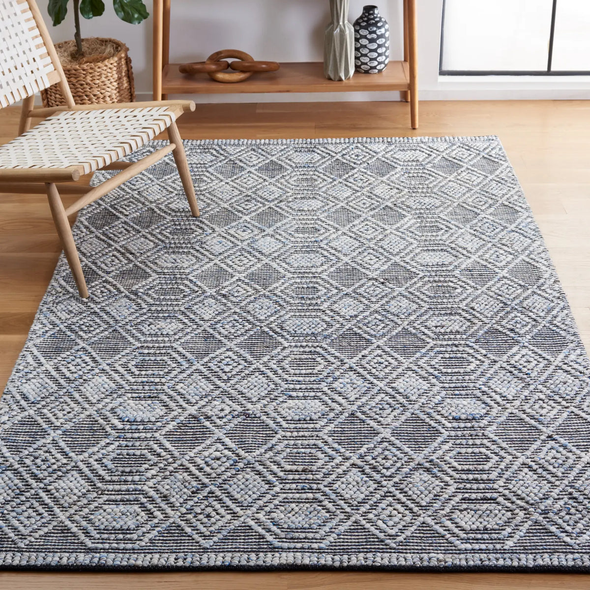 Safavieh Natura 5'-0" x 8'-0" Rug in Blue