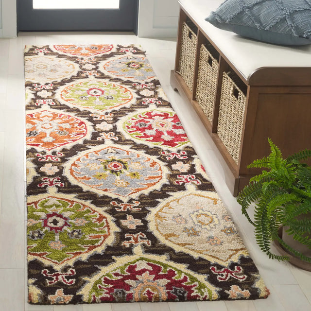 Safavieh Heritage 2'-3" x 8'-0" Rug in Red / Green