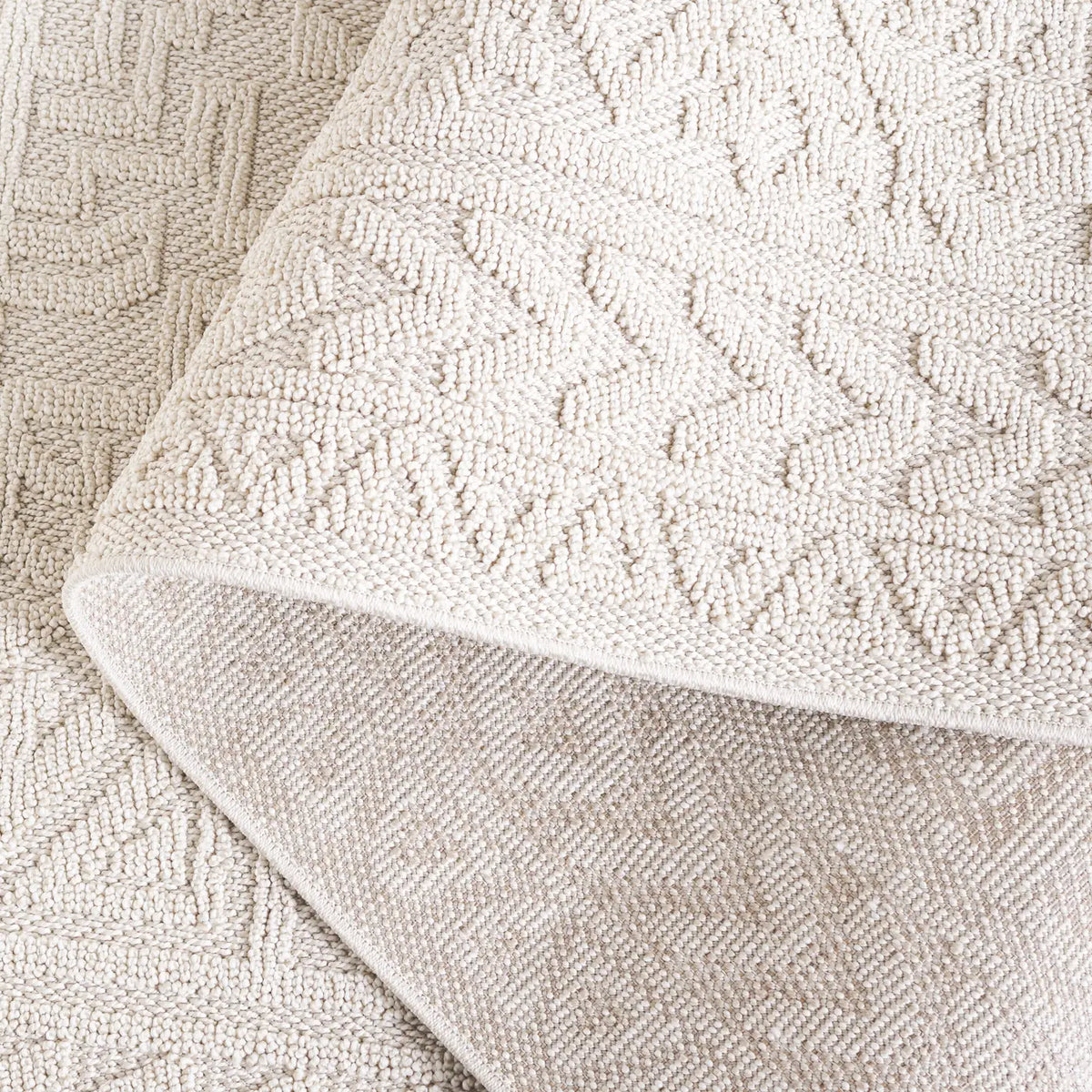 Safavieh Paros 4'-0" x 6'-0" Rug in Ivory