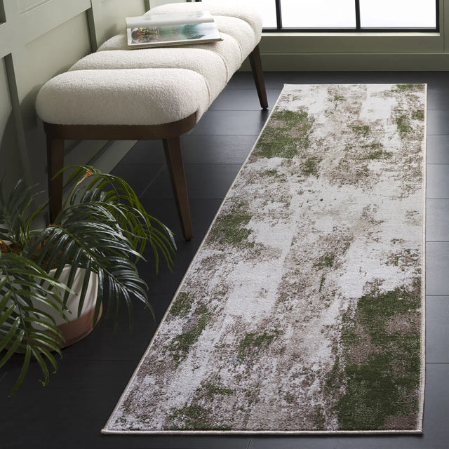 Safavieh Bayside 2'-2" x 8'-0" Rug in Ivory / Green