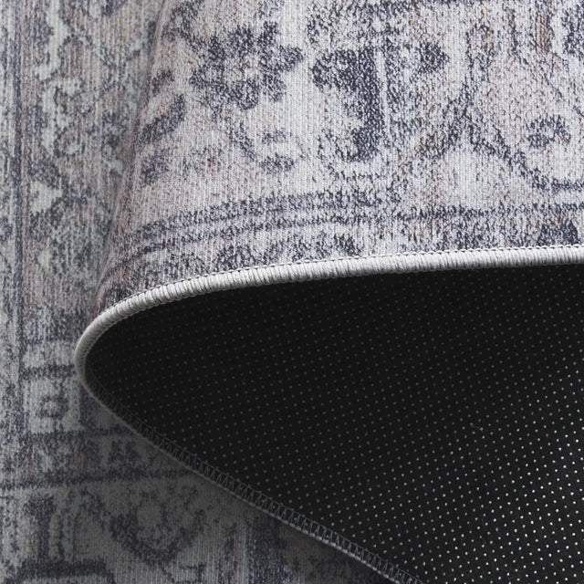 Safavieh Tucson 4'-0" x 6'-0" Rug in Grey / Light Grey
