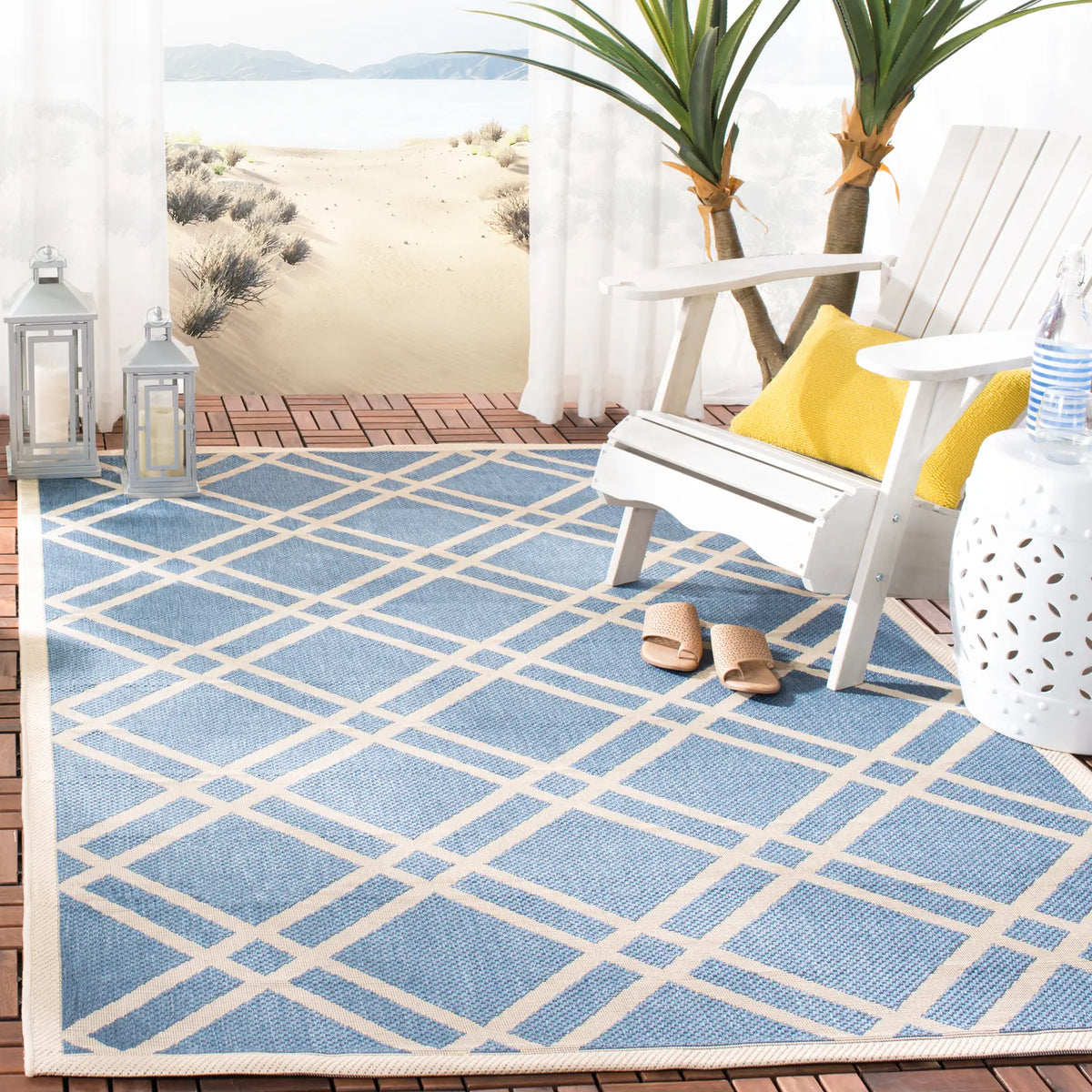 Safavieh Courtyard 4'-0" x 5'-7" Rug in Blue / Beige