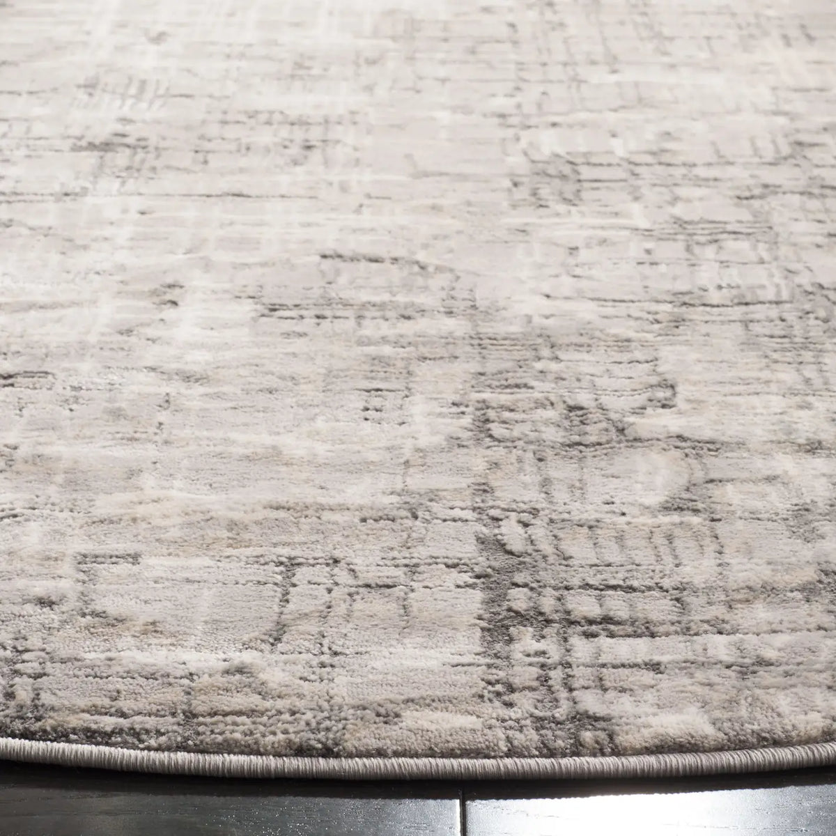 Safavieh Meadow 100 6'-7" x 6'-7" Rug in Grey