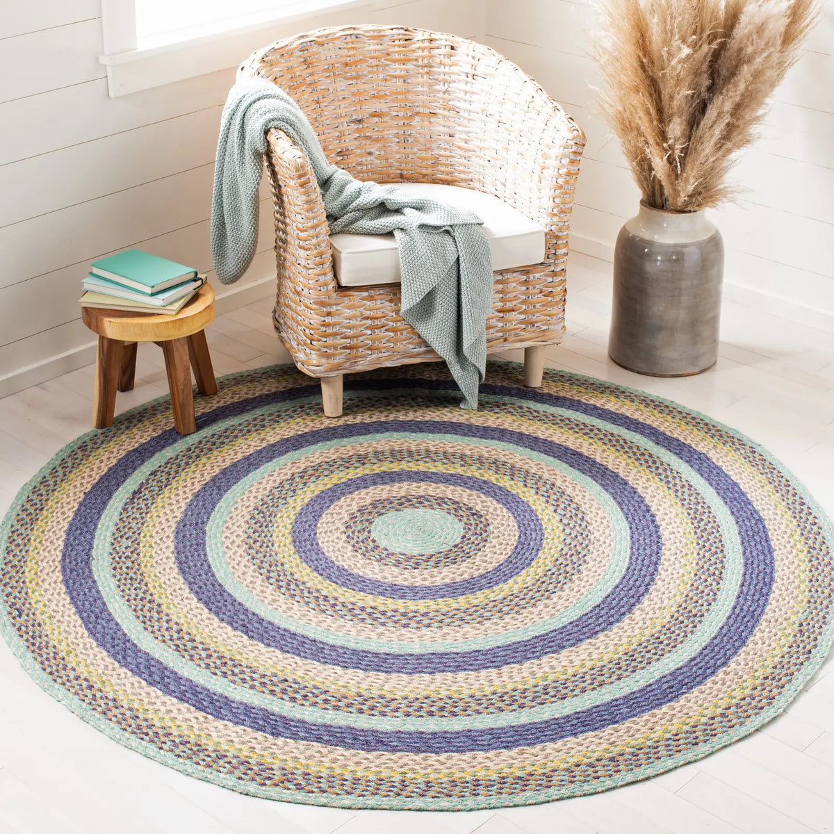 Safavieh Cape Cod 5'-0" x 5'-0" Rug in Blue / Green