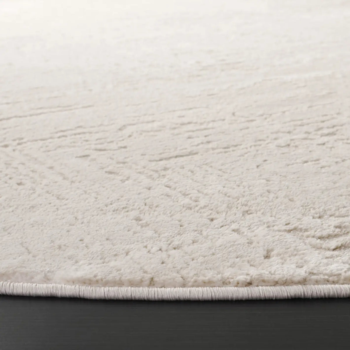 Safavieh Whisper 6'-7" x 6'-7" Rug in Beige