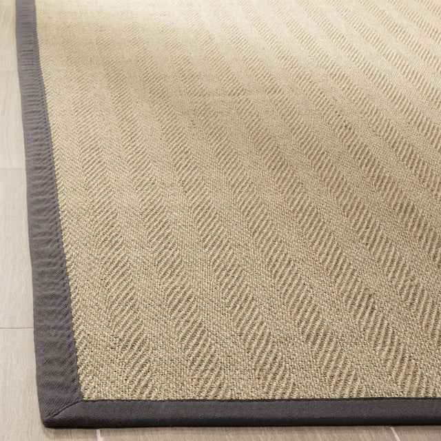 Safavieh Natural Fiber 4'-0" x 6'-0" Rug in Natural / Grey