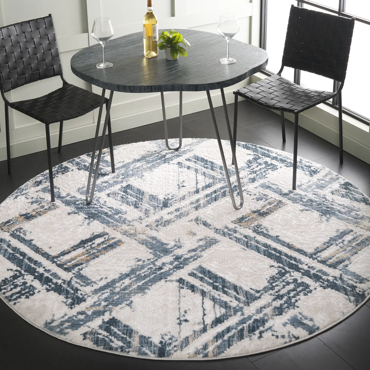 Safavieh Kingston 6'-7" x 6'-7" Rug in Blue / Ivory