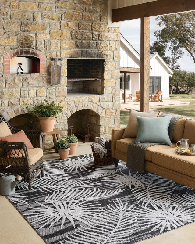 Loloi Easton ESN-09 Ivory / Onyx Rug - room scene 3