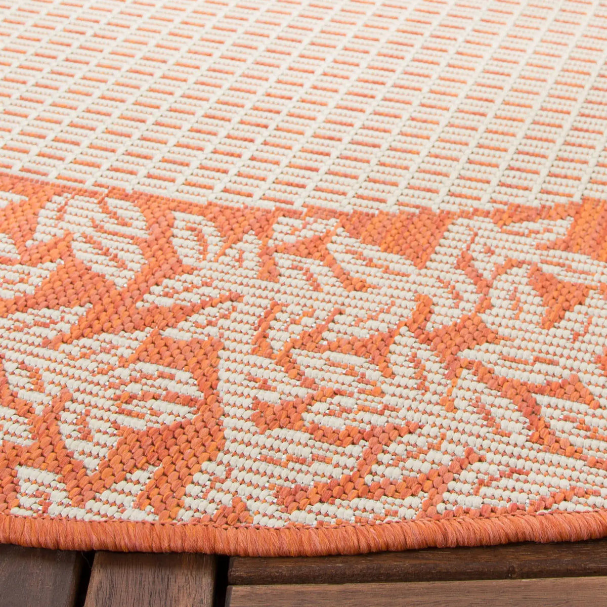 Safavieh Courtyard 5'-3" x 5'-3" Rug in Natural / Terra