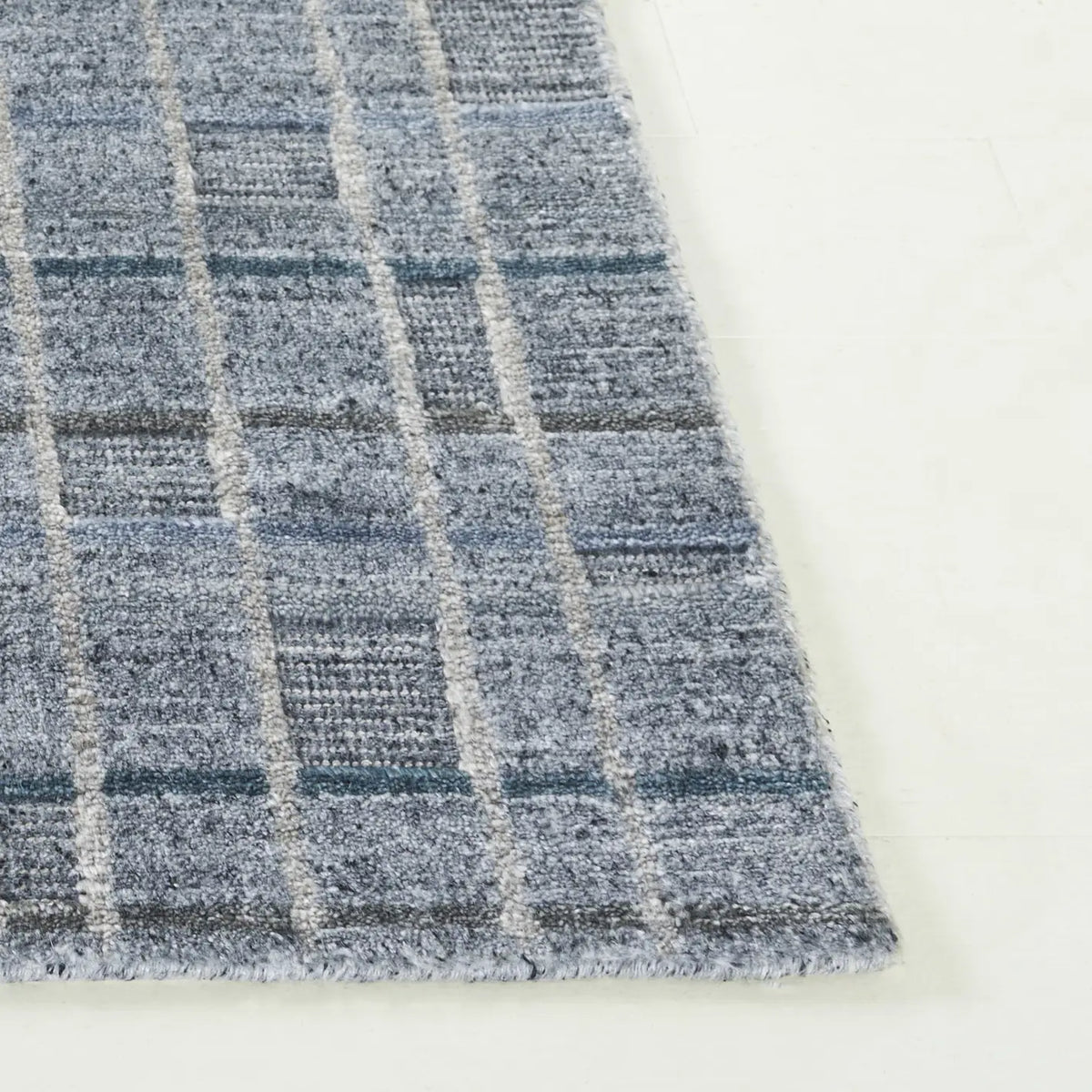 Safavieh Mirage 6'-0" x 9'-0" Rug in Grey / Blue