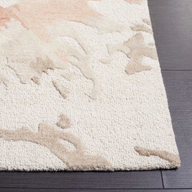 Safavieh Fifth Avenue 4'-0" x 6'-0" Rug in Beige / Rust