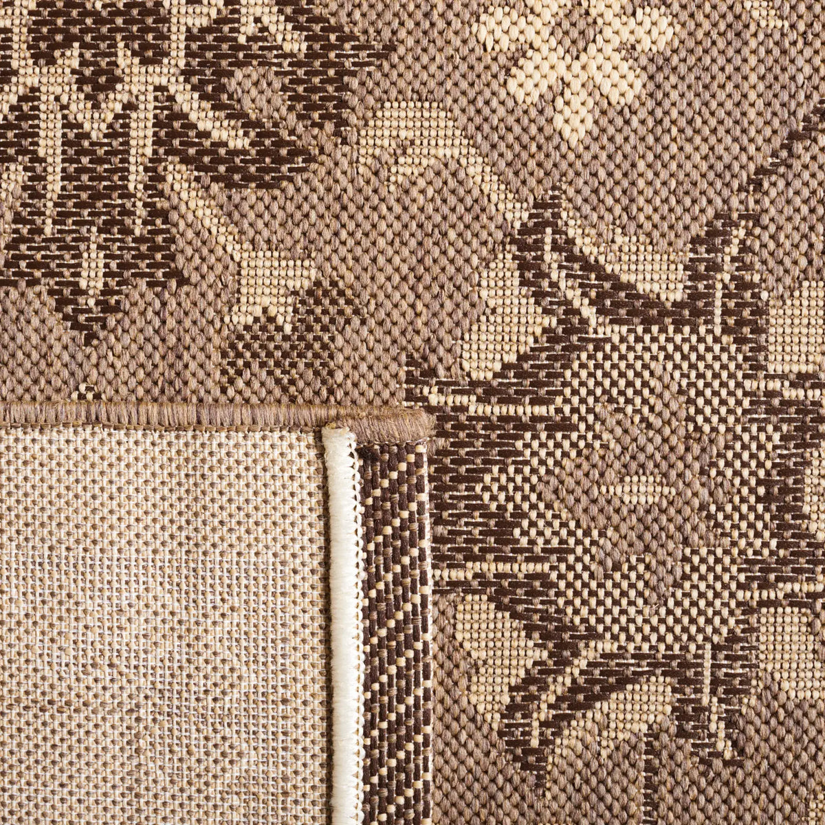 Safavieh Courtyard 5'-3" x 7'-7" Rug in Brown / Creme