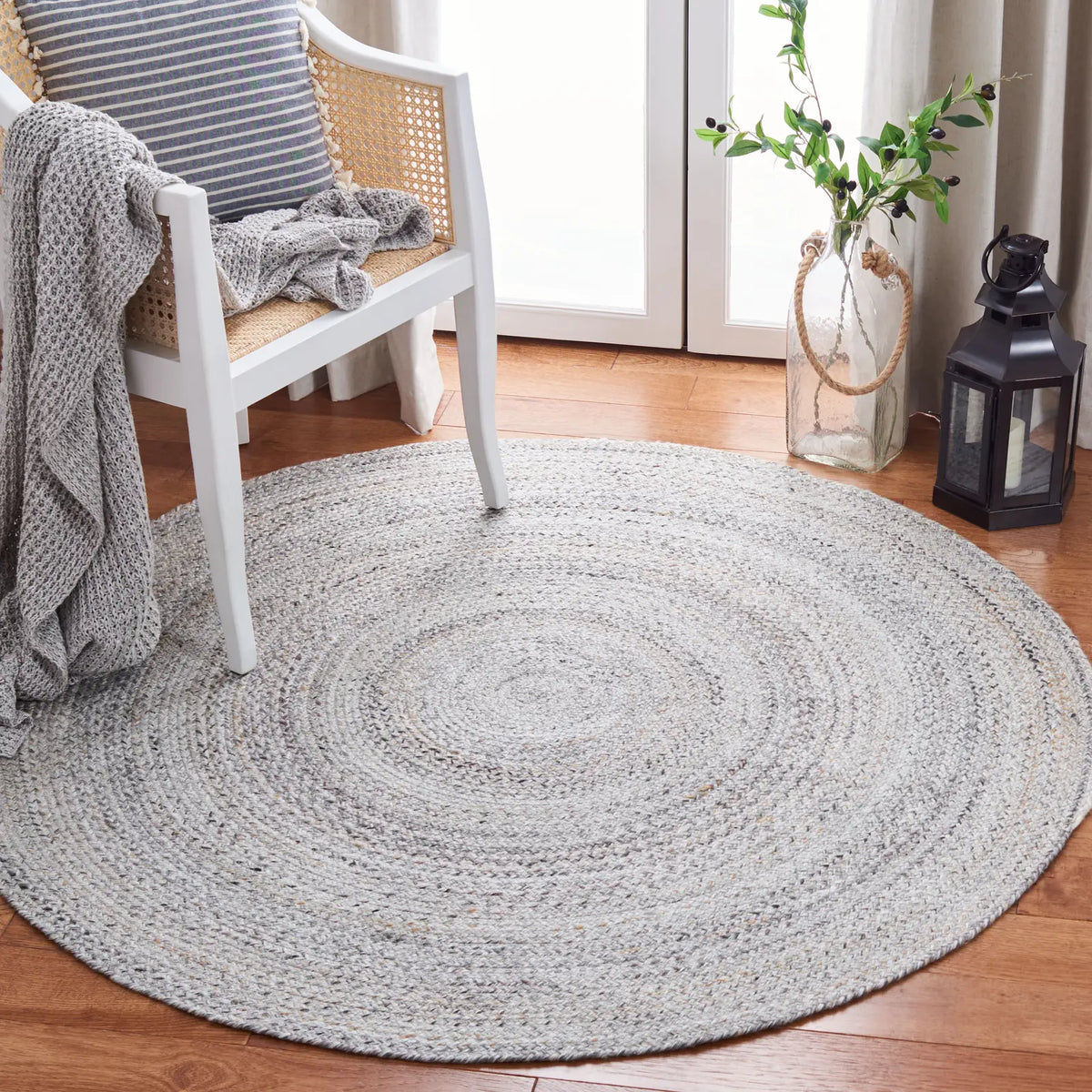 Safavieh Braided 5'-0" x 5'-0" Rug in Grey