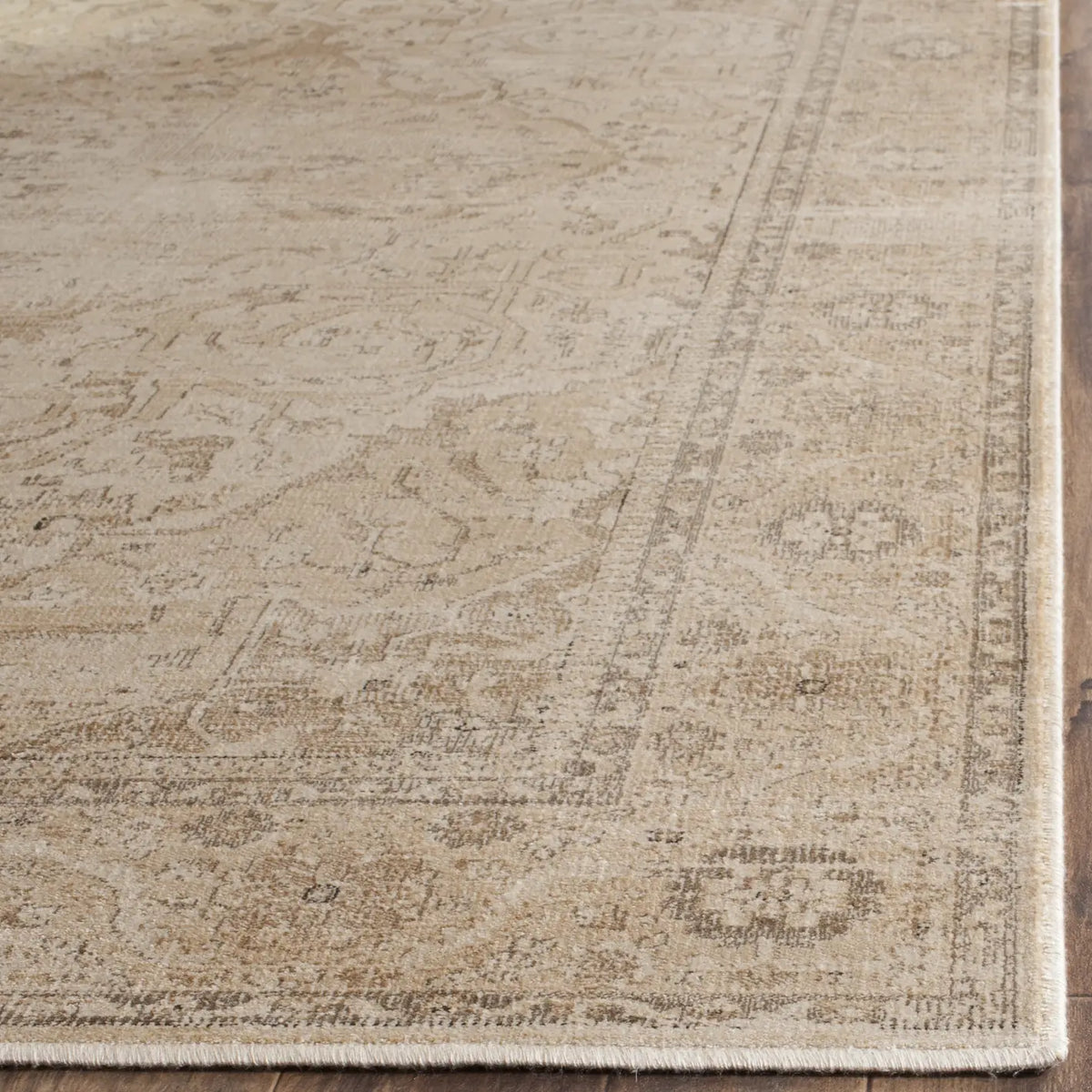 Safavieh Vintage 4'-0" x 5'-7" Rug in Stone