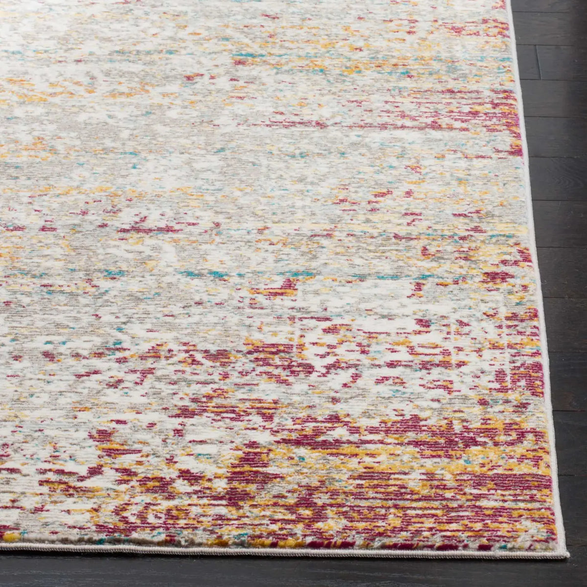Safavieh Aria 4'-0" x 6'-0" Rug in Red / Creme