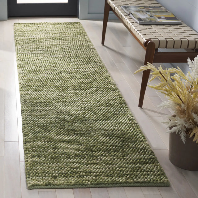 Safavieh Natura 2'-3" x 9'-0" Rug in Green / Ivory