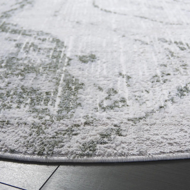 Safavieh Whisper 6'-7" x 6'-7" Rug in Green / Ivory