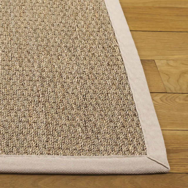 Safavieh Natural Fiber 4'-0" x 6'-0" Rug in Natural / Ivory