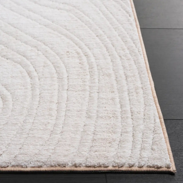 Safavieh Versailles 5'-0" x 8'-0" Rug in Ivory
