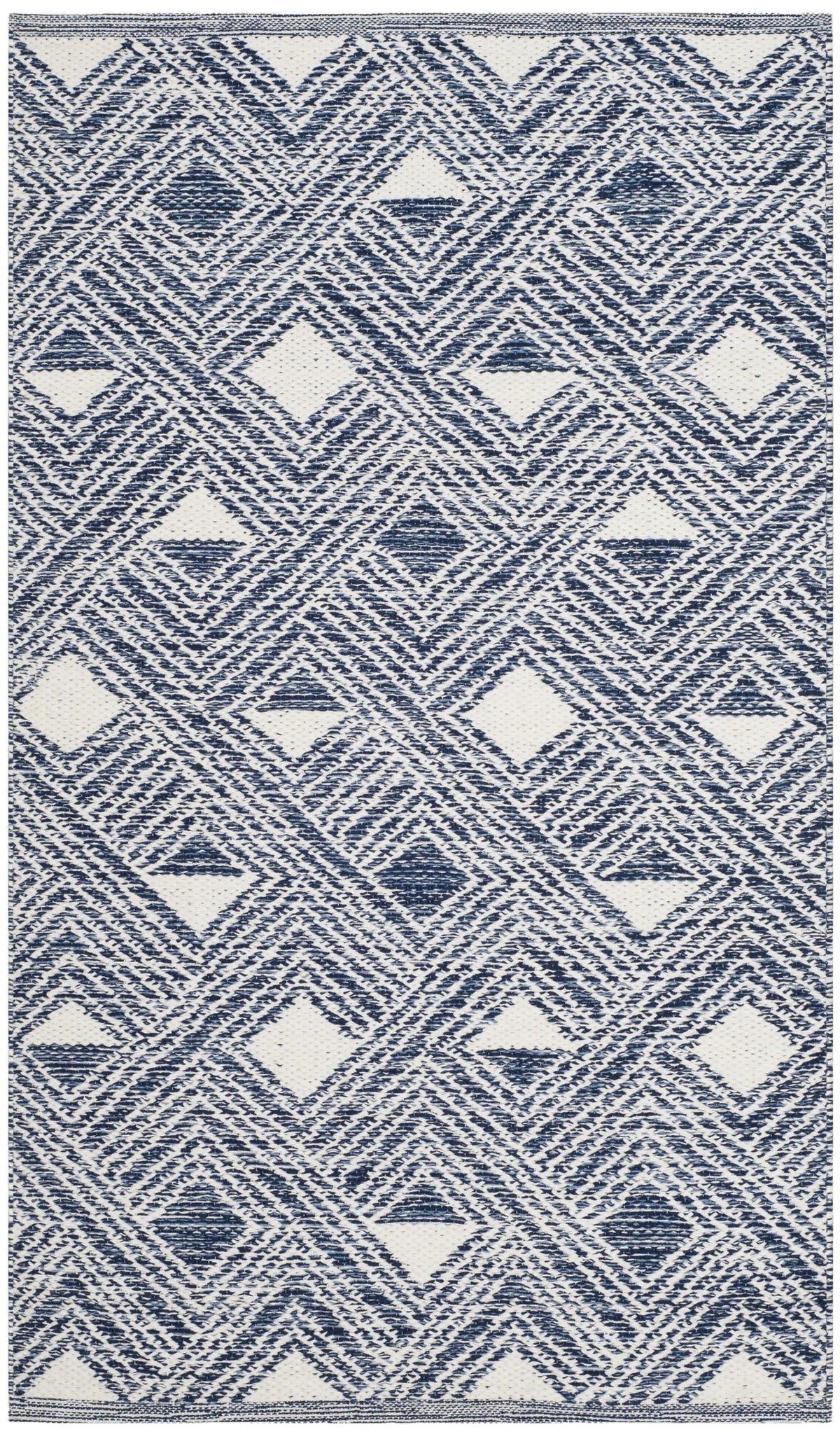 Safavieh Montauk 2'-3" x 3'-9" Rug in Navy / Ivory