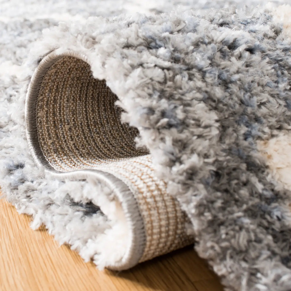 Safavieh Berber Fringe Shag 5'-3" x 7'-6" Rug in Grey / Cream