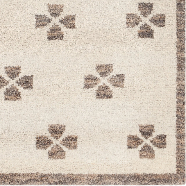 Chandra Lizzie LIZ-57200 Ivory / Brown rug, close-up detail