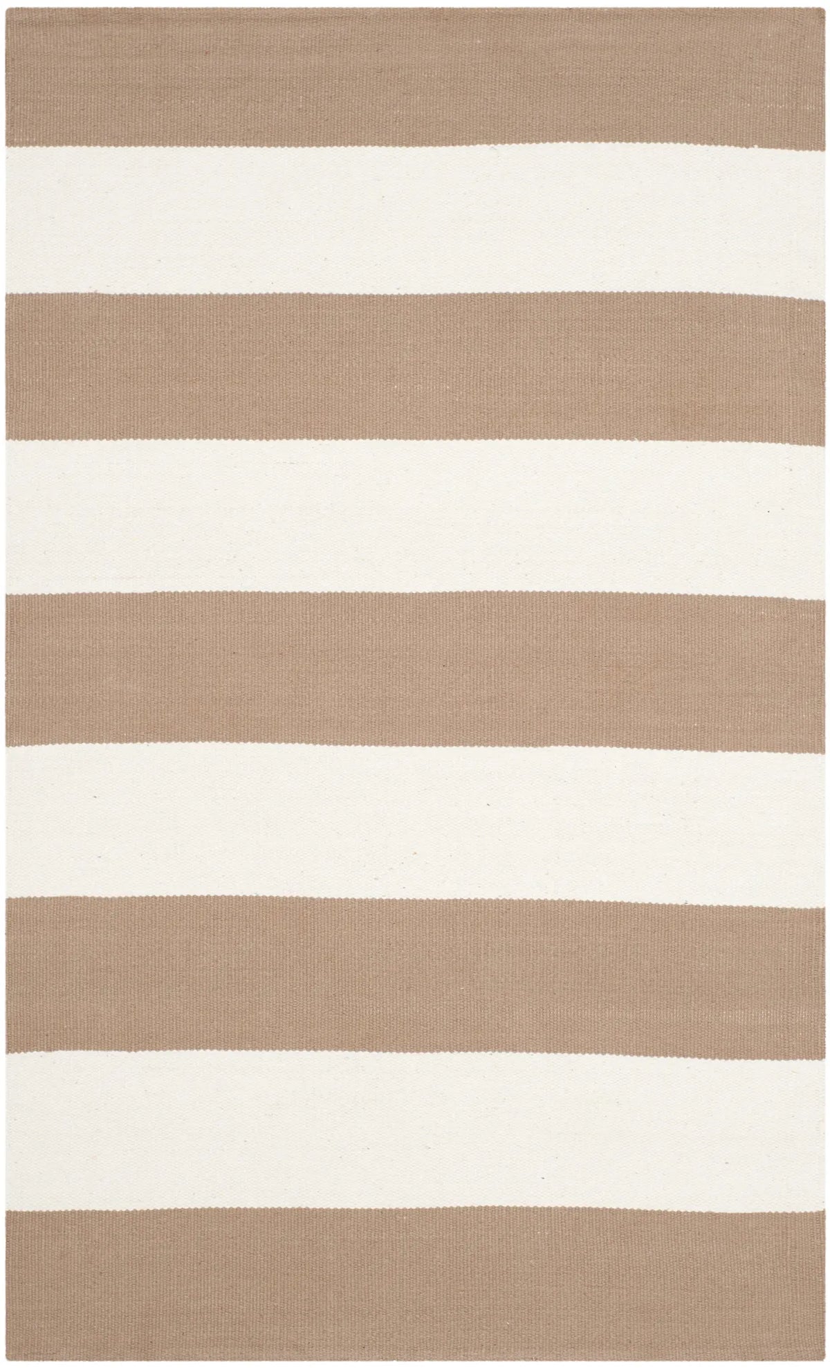 Safavieh Montauk 2'-6" x 4'-0" Rug in Sand / Ivory