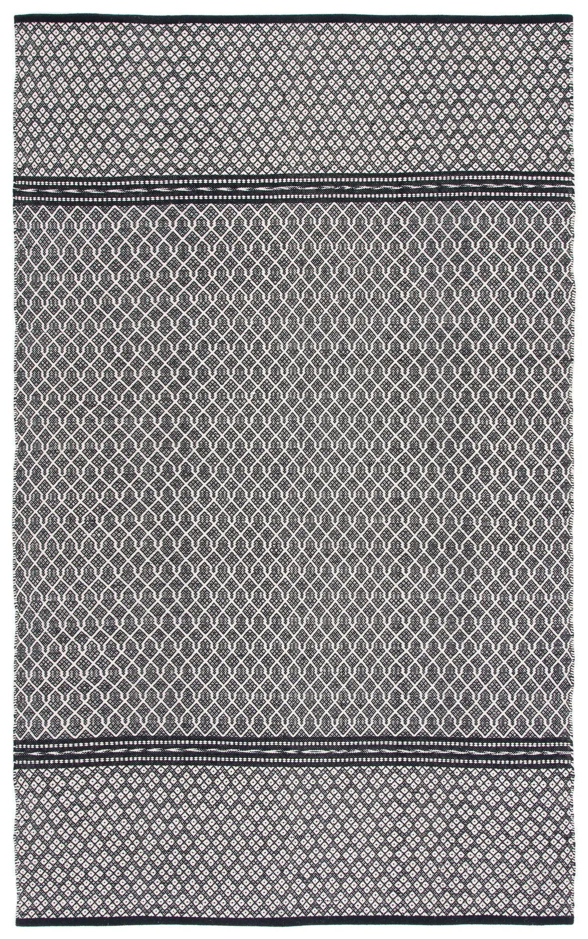 Safavieh Kilim 4'-0" x 6'-0" Rug in Black / Ivory