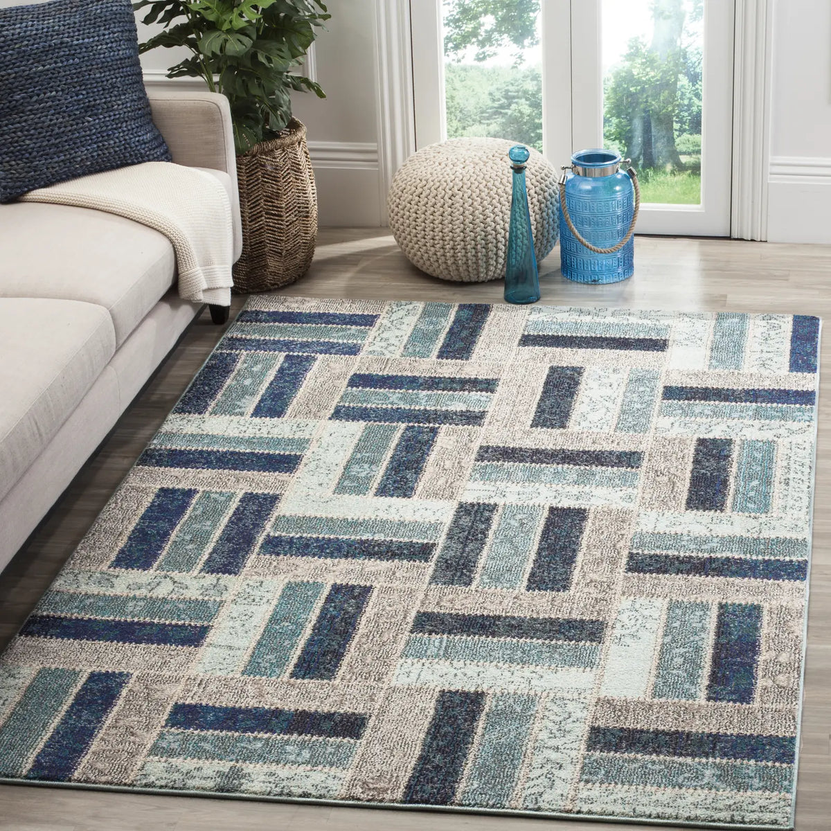 Safavieh Monaco 4'-0" x 5'-7" Rug in Grey / Blue