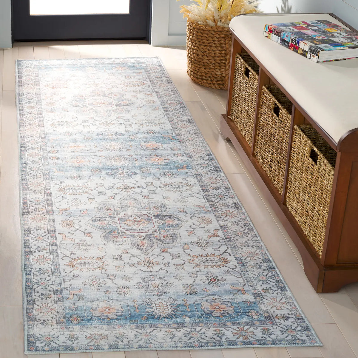 Safavieh Arizona 2'-6" x 8'-0" Rug in Ivory / Light Blue