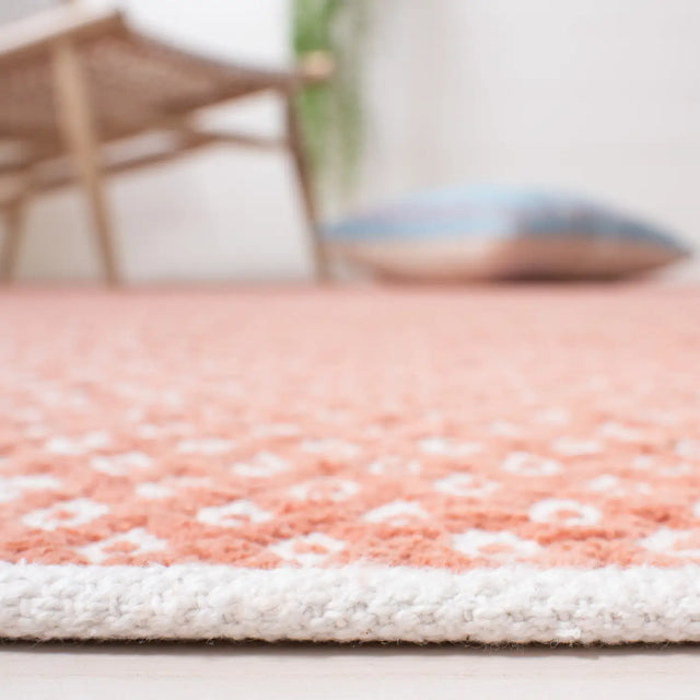 Safavieh Boston 5'-0" x 8'-0" Rug in Orange