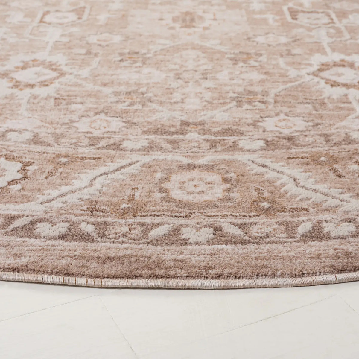 Safavieh Willow 6'-3" x 6'-3" Rug in Beige / Ivory