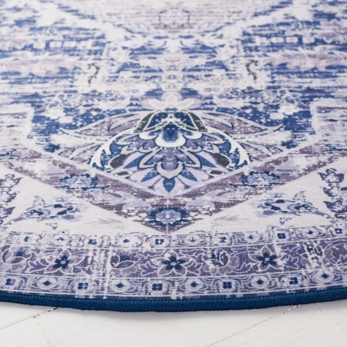 Safavieh Tucson 6'-0" x 6'-0" Rug in Navy / Grey