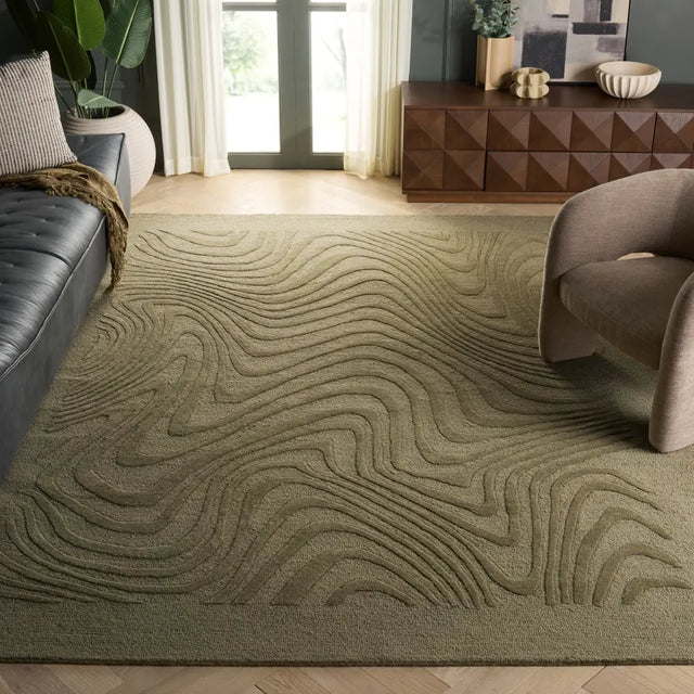 Safavieh Ebony 8'-0" x 10'-0" Rug in Green