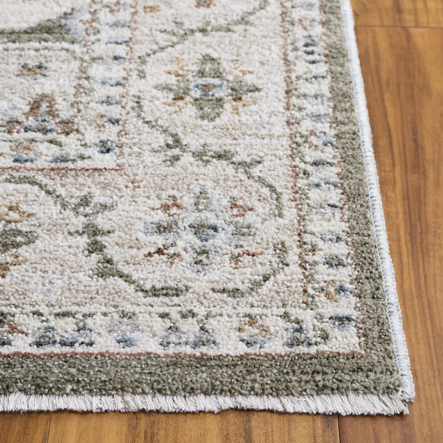 Safavieh Vintage Rosewood 4'-0" x 6'-0" Rug in Green / Ivory