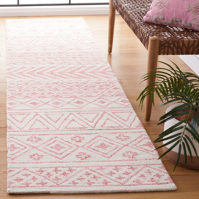 Safavieh Metro 2'-3" x 9'-0" Rug in Ivory / Pink