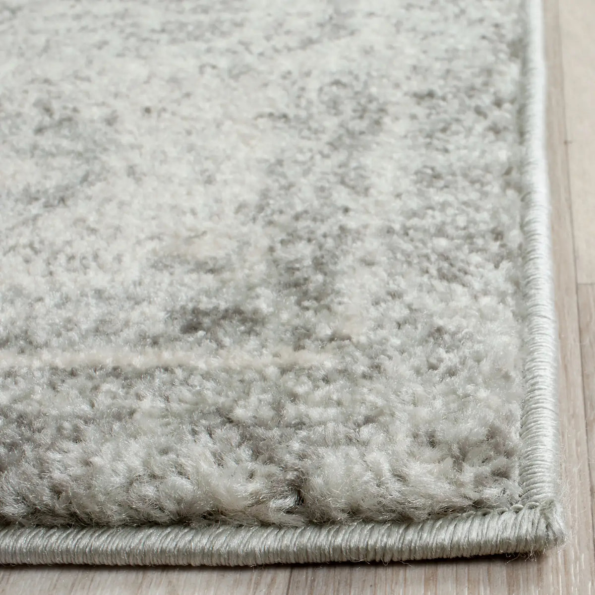 Safavieh Evoke 10'-0" x 14'-0" Rug in Silver / Ivory