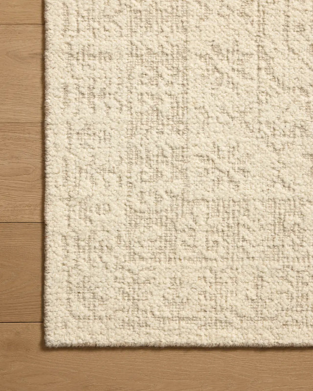 Loloi Novi NVI-01 Ivory / Dove Rug - corner on wood