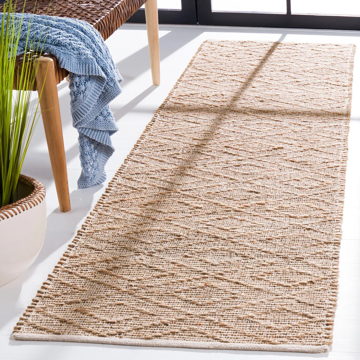 Safavieh Natural Fiber 2'-3" x 8'-0" Rug in Natural