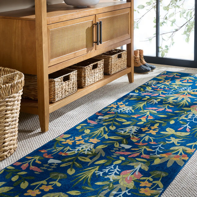 Safavieh Martha Stewart Washable 2'-6" x 8'-0" Rug in Navy / Gold