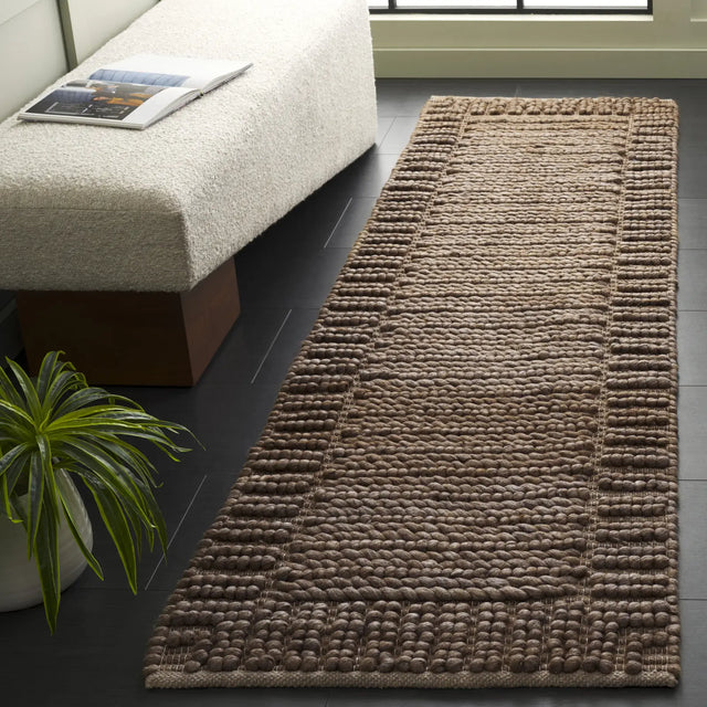 Safavieh Natura 2'-3" x 8'-0" Rug in Brown